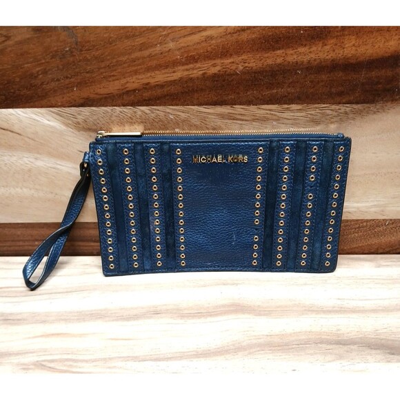 MICHAEL KORS MINI GROMMETS NAVY BLUE LEATHER ZIP WRISTLET CLUTCH HANDBAG - Picture 1 of 9
